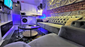 Nisantasi center 1+1 Luxury Renovated b3